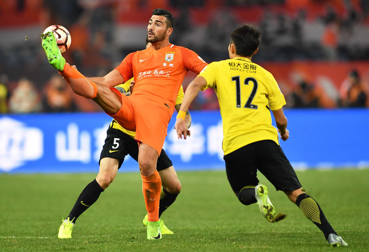 九游网页版-清晨体能课后，巴黎圣日耳曼手感冰凉备战中超，底气十足，纪律约束更严格-九游网页版